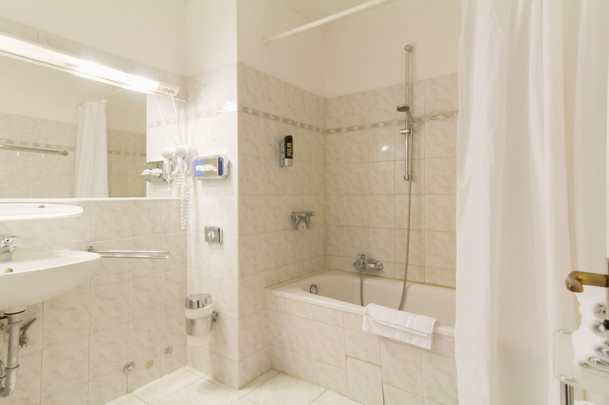 อพาร์ตโฮเทล เวกา เบอร์ลิน Aparthotel ภายนอก รูปภาพ